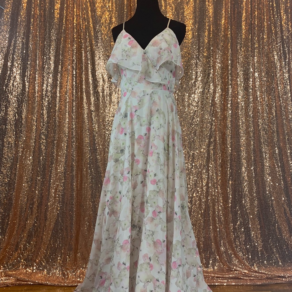 New Christina Wu #22779 size 8